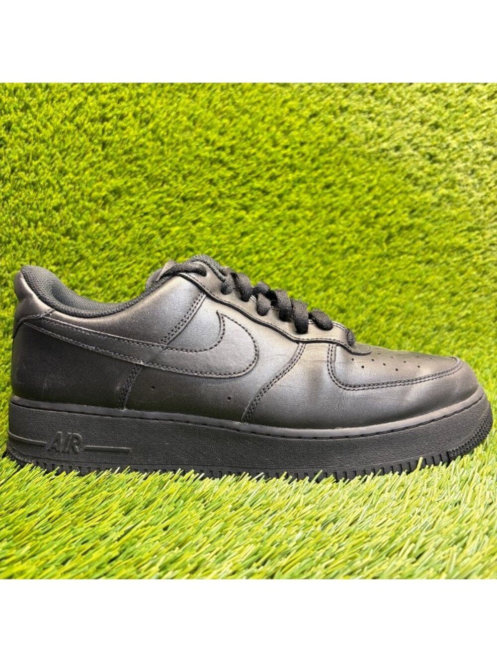 Nike Air Force 1 Low '07 Mens Size 12 Black Athletic Leather Shoes Sneakers